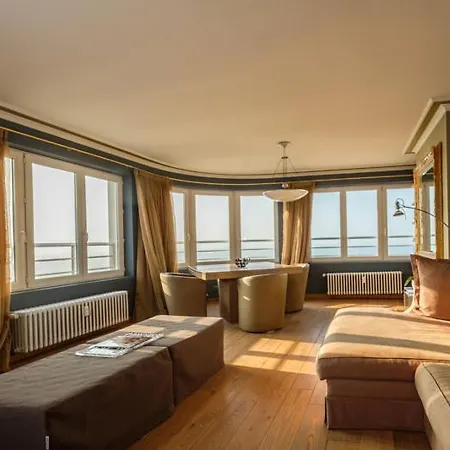 Les Dauphins 10A Apartment