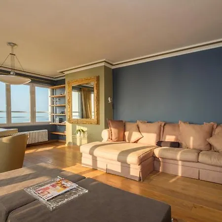 Lägenhet Les Dauphins 10a